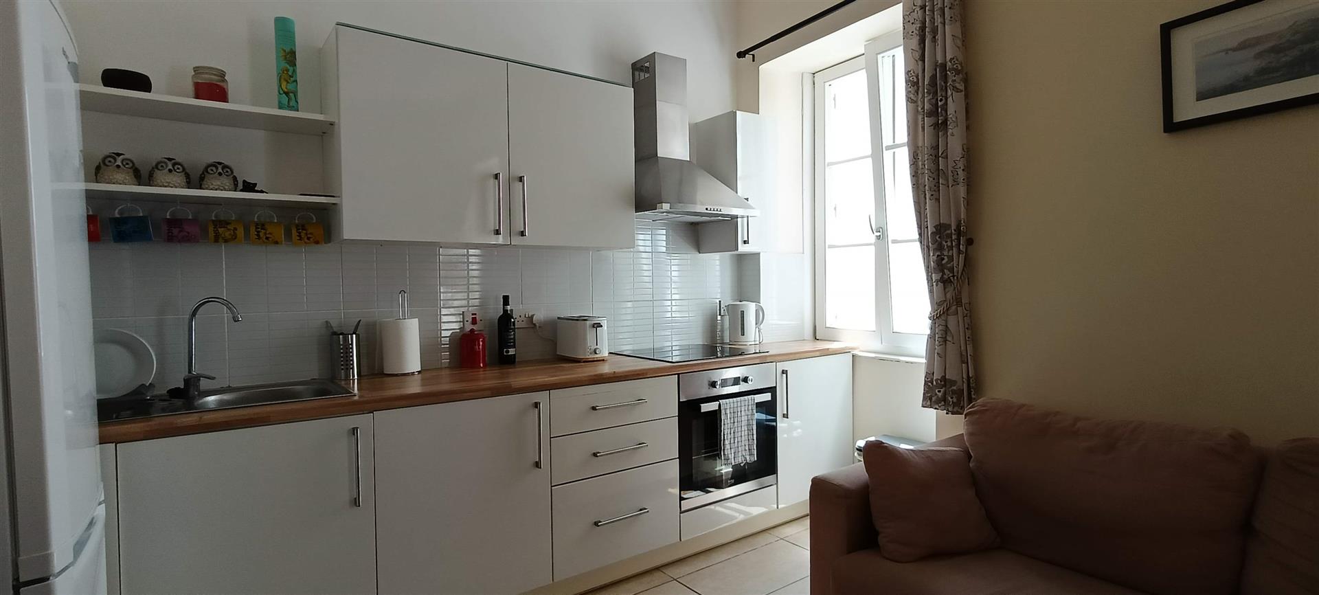 Image of Apartment - 2 Bedrooms - 2 Bathrooms for Sale in Upper Town-Gibraltar, Image 3